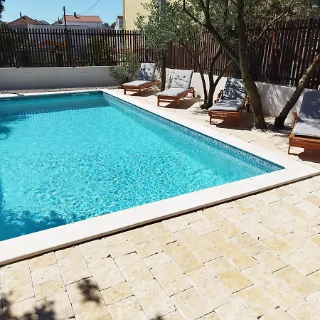 Kucica Apartment *
