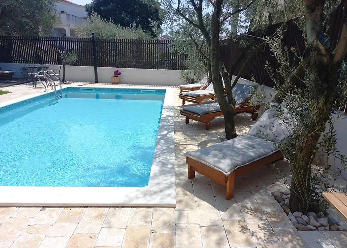 Kucica 公寓 扎达尔