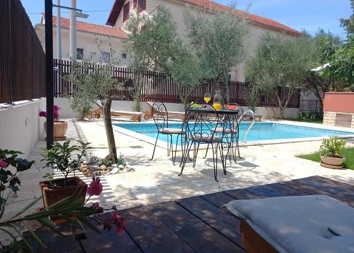 Apartman Kucica *